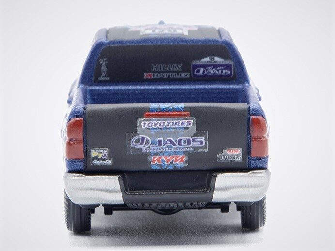 手のひらに乗る「JAOS HILUX」 トミカのミニカーを限定発売（N）｜前橋 