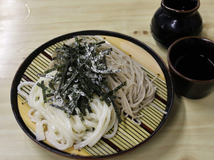 蕎麦処 東郷 優しい味です 塩たぬきうどん(K)の前橋グルメ情報｜前橋発