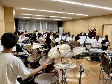 11月4日、彩葉吹奏楽団初の「彩り音楽祭」 
平均年齢25歳、若さ弾ける
