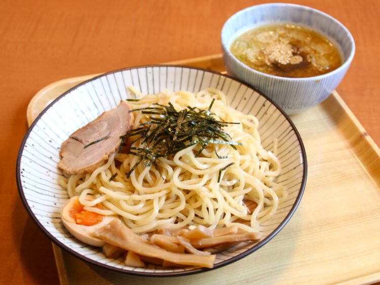 とんこつ 東京とんこつ とんとら前橋天川大島店 迫力満点の「全部のせ」(k)の