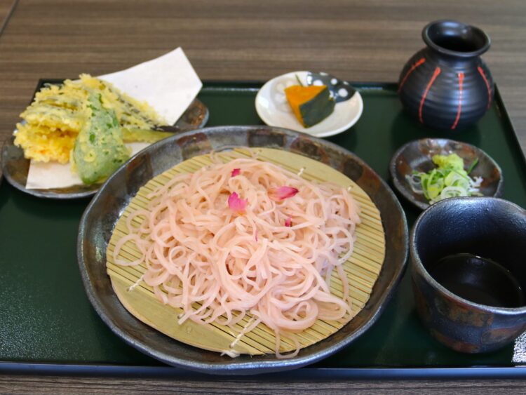 森の蕎麦かふぇ 九頭龍（くずりゅう） ばら蕎麦 前橋の新名物に(K)の