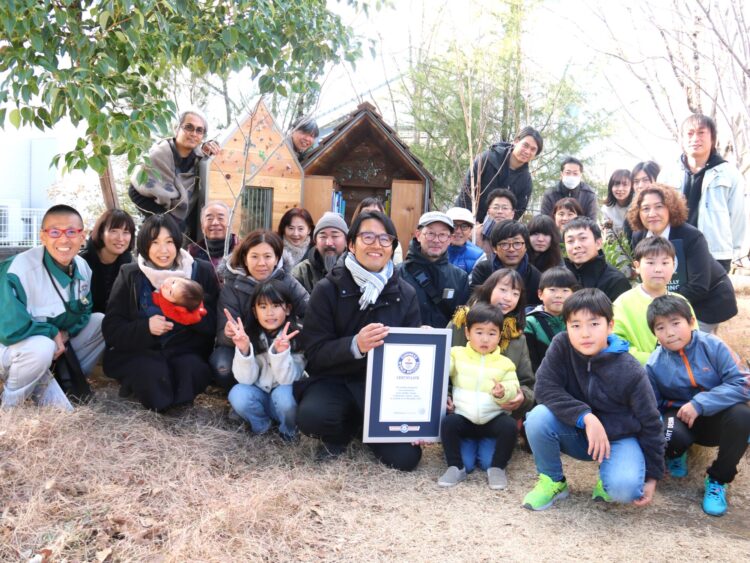 本屋さん ギネス認定「世界一小さな本屋さん」 ソウワの森のブックストア（K
