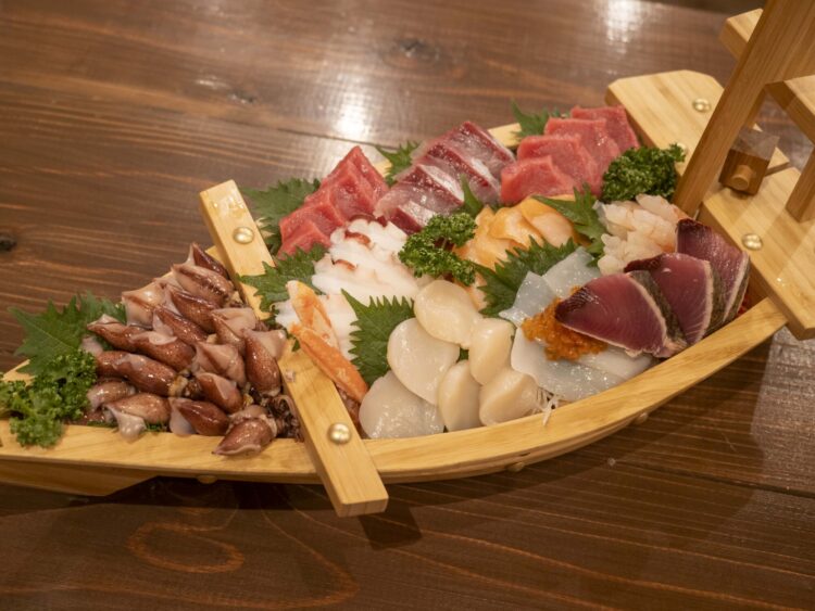 海鮮市場どんどん 衝撃 舟盛りの刺身定食(K)の前橋グルメ情報｜前橋発