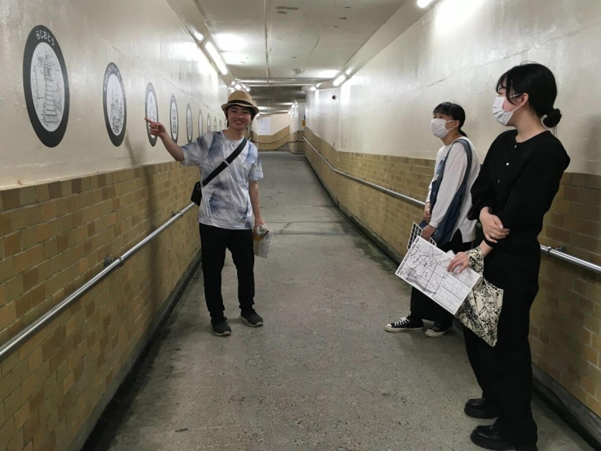 「建築タイムトンネル」出現
るなぱあく・臨江閣の地下道
