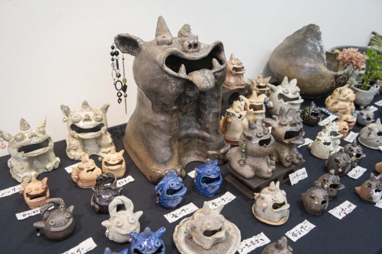 焼締めや自然釉の美しさ 16日まで「佐藤烓 陶芸工房の仲間たち展