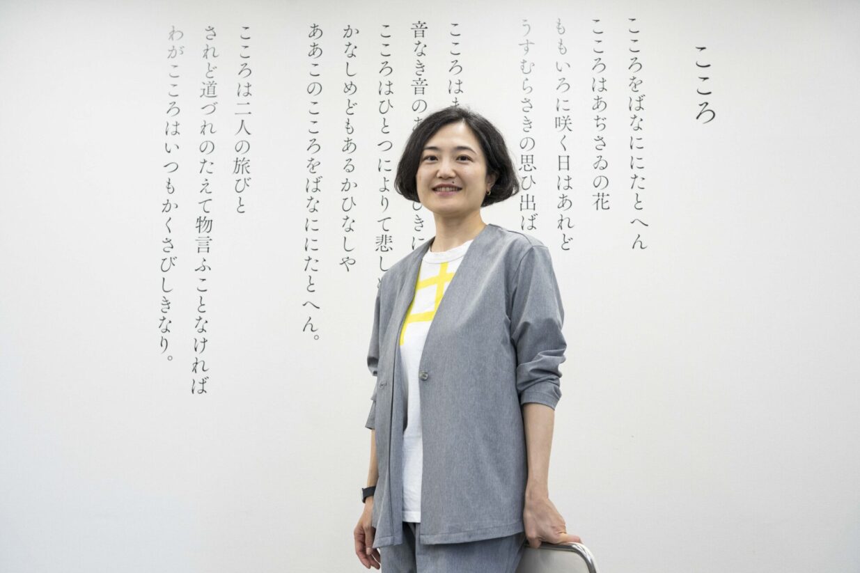 【新館長 高坂麻子さんに聞く】
前橋文学館 ｢外｣に飛び出す 