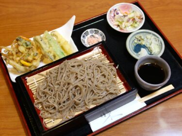 手打ち蕎麦 邑人（むらびと）
夏に味わう新蕎麦の粋
