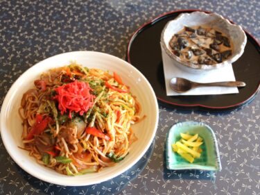 お休み処 ももい
日韓合作の辛口焼きそば
