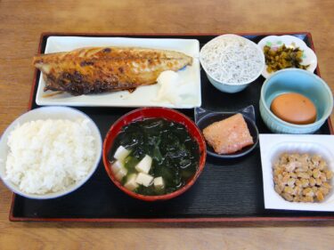 市場食堂
朝一番、市場めしで元気
