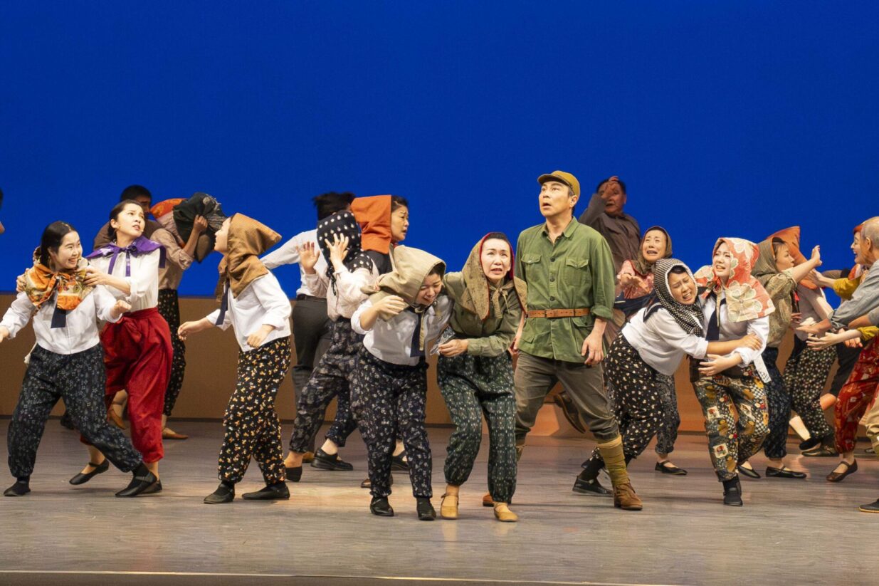 1200人が泣いた感動した　
まえばし市民ミュージカル「灰になった街」