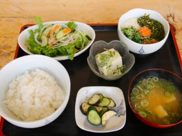 食い処 すぎのや
夏バテ解消 ねばねば丼
