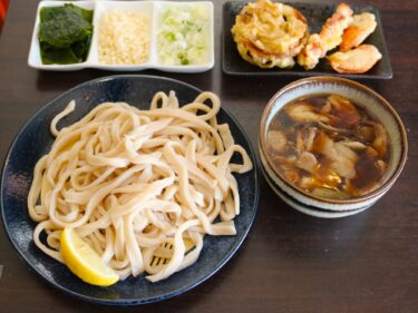 武蔵野うどん★こうちゃん家
武骨なうどん、天ぷら食べ放題
