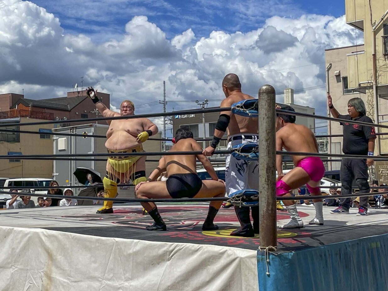 プロレス 間近で観戦　前橋中央イベント広場で21日

