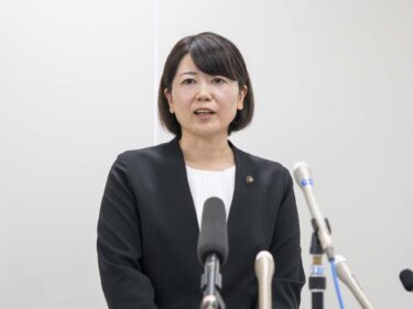 小川市長、続投を表明
「公約を実現したい」
