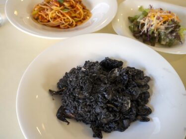 サポーリ ディ ノモト
魚介香るイカスミリゾット