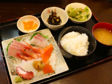 海鮮料理 東海
刺身定食 大物ぞろい
