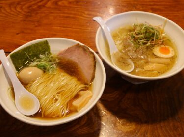 地鶏らーめん翔鶴
王道にコクを加えた担々麺
