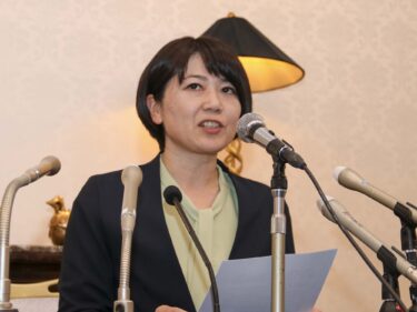 小川晶氏、立候補を正式表明
前橋市長選、三つ巴の構図か
