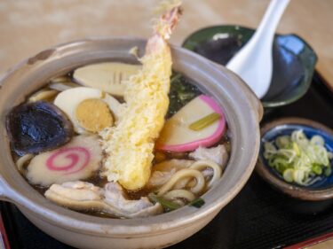 大川屋荻窪支店
冬のご馳走、鍋焼きうどん
