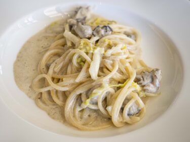 バー＆グリル チェント　
プールのある非日常イタリアンランチ