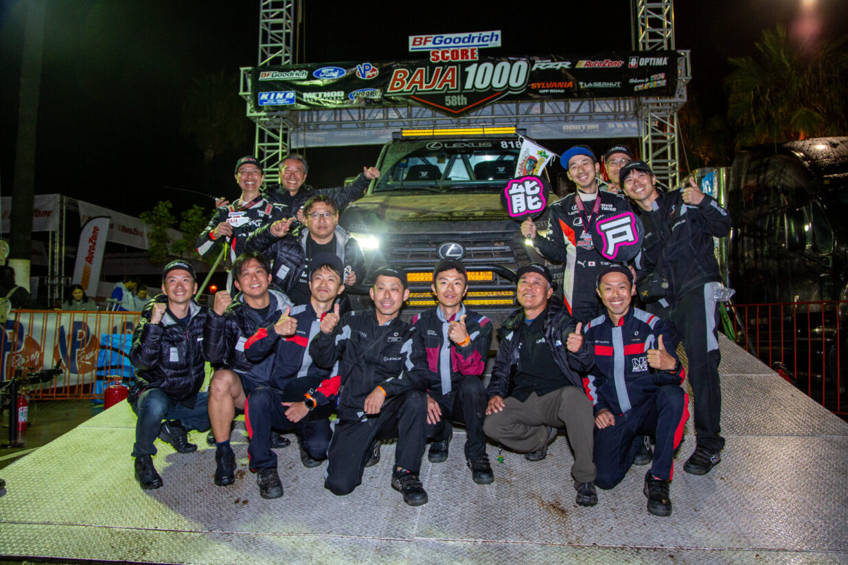 TEAM JAOS 感動の軌跡　
バハ1000、ハイブリッドで完走
