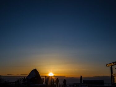 ほぼの駅で初日の出拝もう
テラスと屋内座席を特別開放
