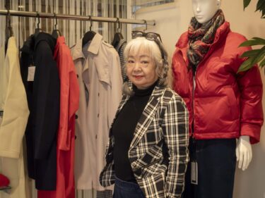 【まえばし 服と人▶1】
中心街で洋服と向き合い半世紀
「セレクトショップG」越野祐子さんの生き方