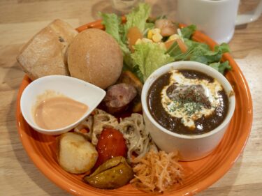 ダイニングカフェ Daisy　
23歳、挑戦のワンプレート