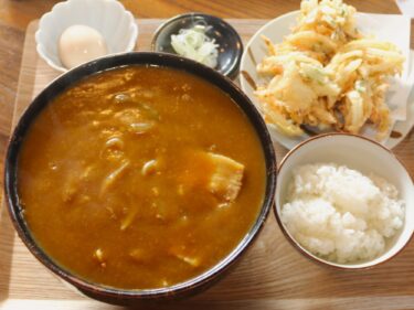 純手打ちうどん庄八
踏んで、寝かせて、なっから旨い
