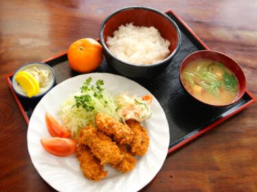 観堂食堂
感動のカキフライ
