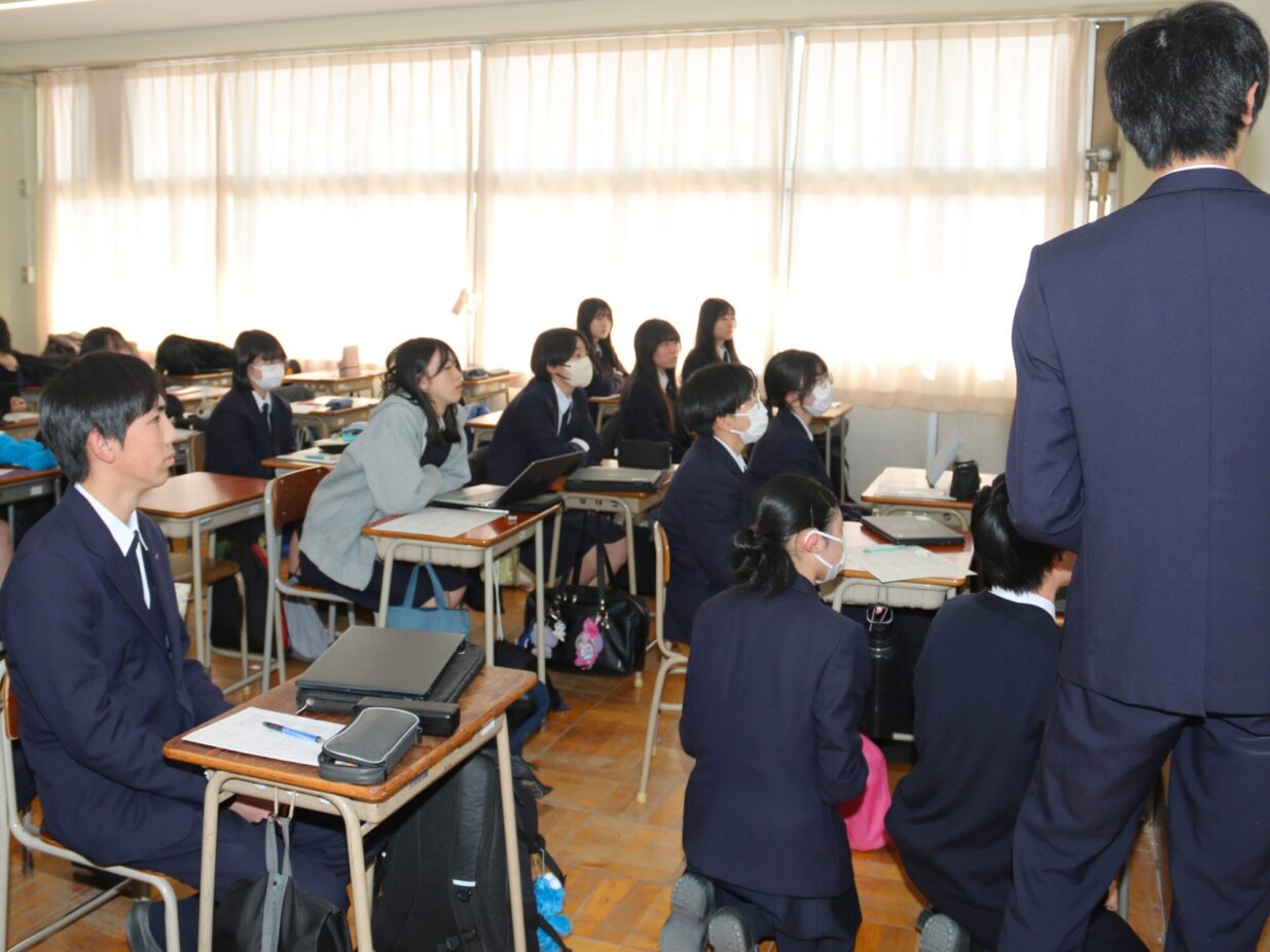 中心街活性化 私たちの作戦
前橋南高で探究授業発表会
