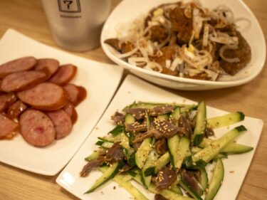 広瀬川苑　
安くて満腹、深夜の中華酒場