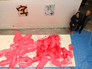 萩原朔太郎の「悪筆」を問う
前橋文学館で生誕140周年展
