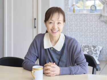 【聞きたい 山﨑寛代さん＜前編＞】
芸能リポーター35年　コロナ禍を機にハーブへ