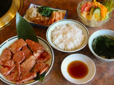 焼肉 びーふ亭
カルビとロース 踊り食い
