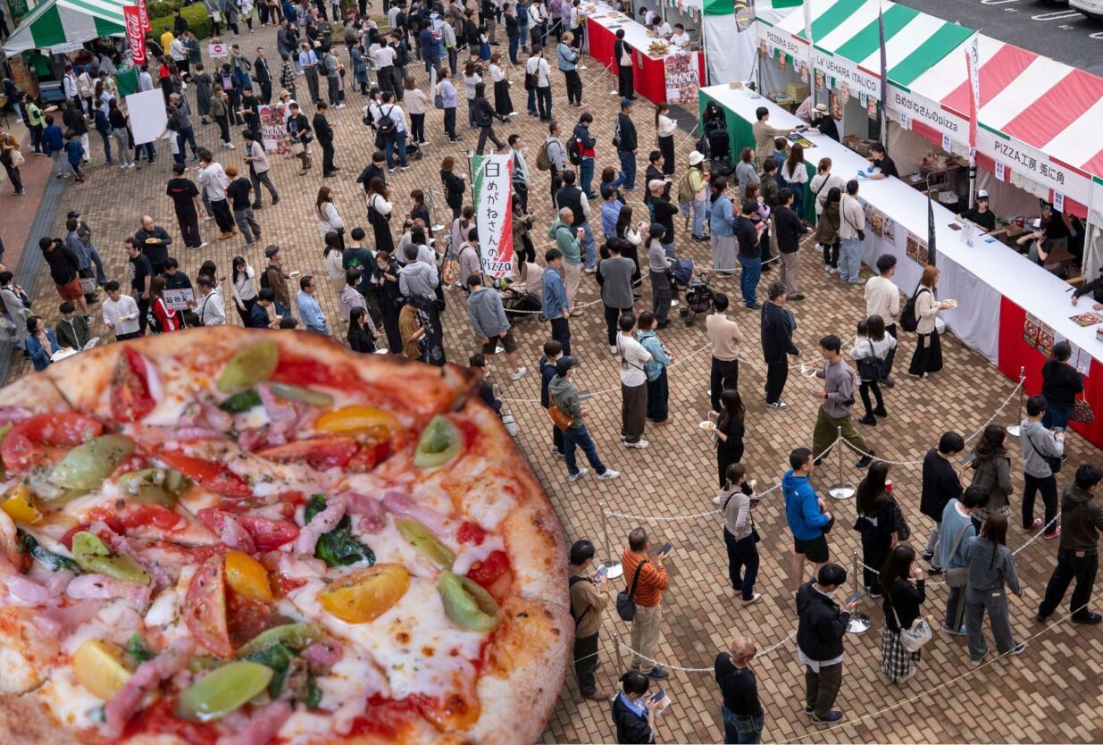 窯焼きピザの頂上決戦　
5月9、10日にKING OF PIZZA