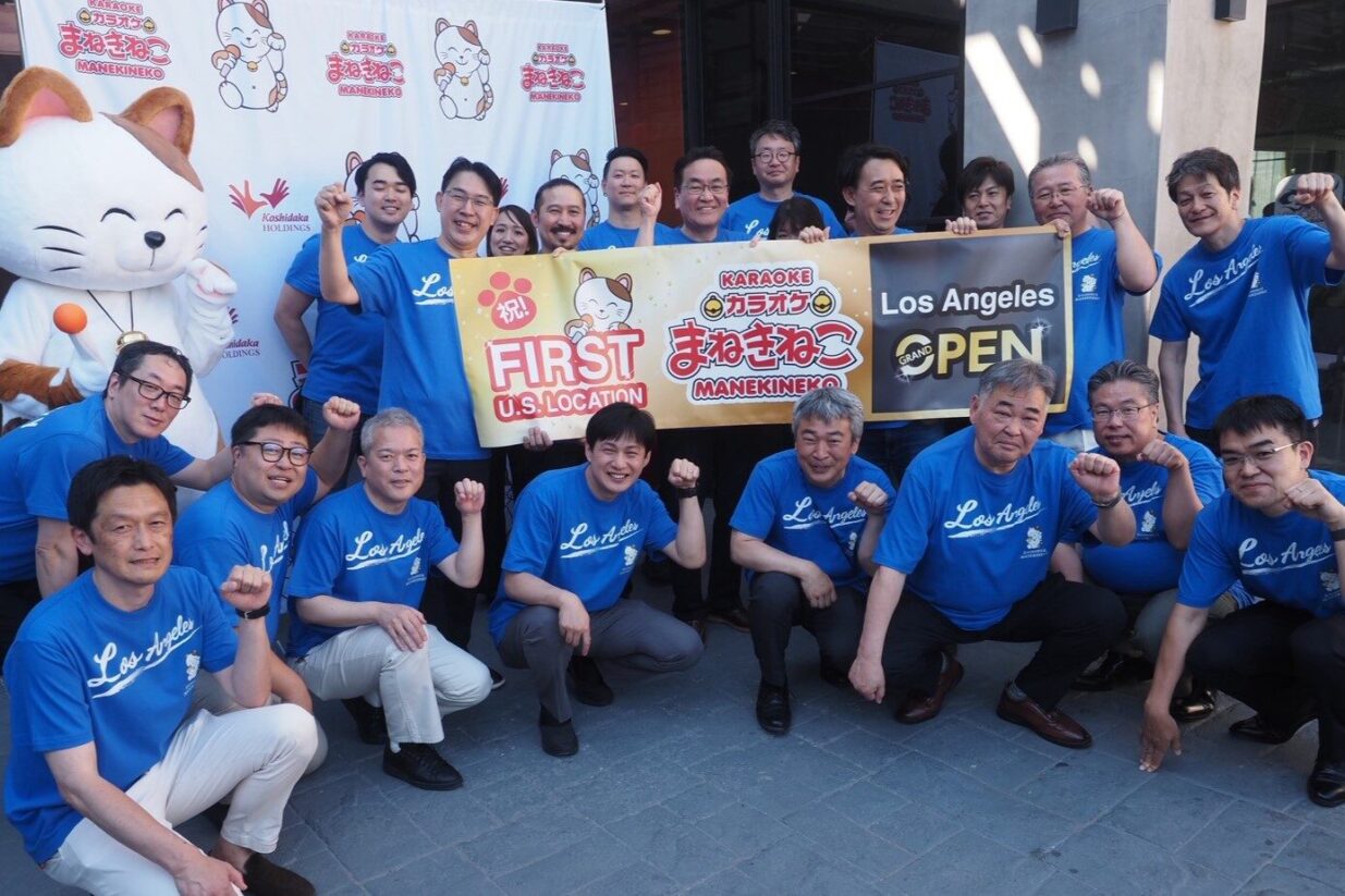 「まねきねこ」全米進出の第一歩
ロサンゼルス１号店で内覧会

