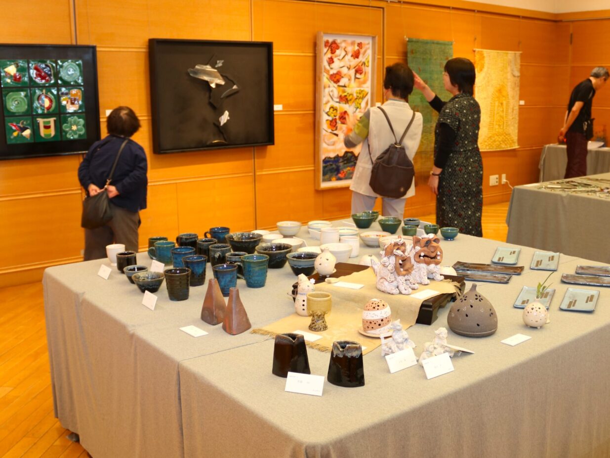 暮らしに彩り添えて
群馬工芸美術会が五月展
