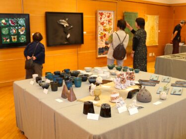 暮らしに彩り添えて
群馬工芸美術会が五月展
