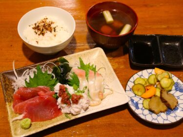 秋田料理 里の家
刺身定食 自分好みに
