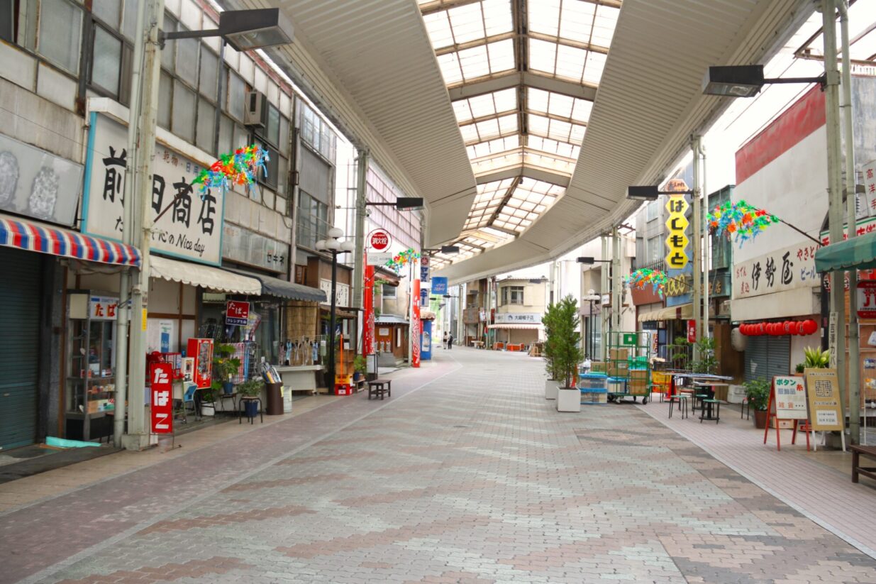 弁天通りに出店ラッシュ⁉
飲み屋、蕎麦屋、古本屋、たばこ屋
