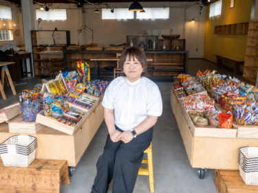 駄菓子屋から始まる地域拠点
「ココロベース」桐生に18日オープン
