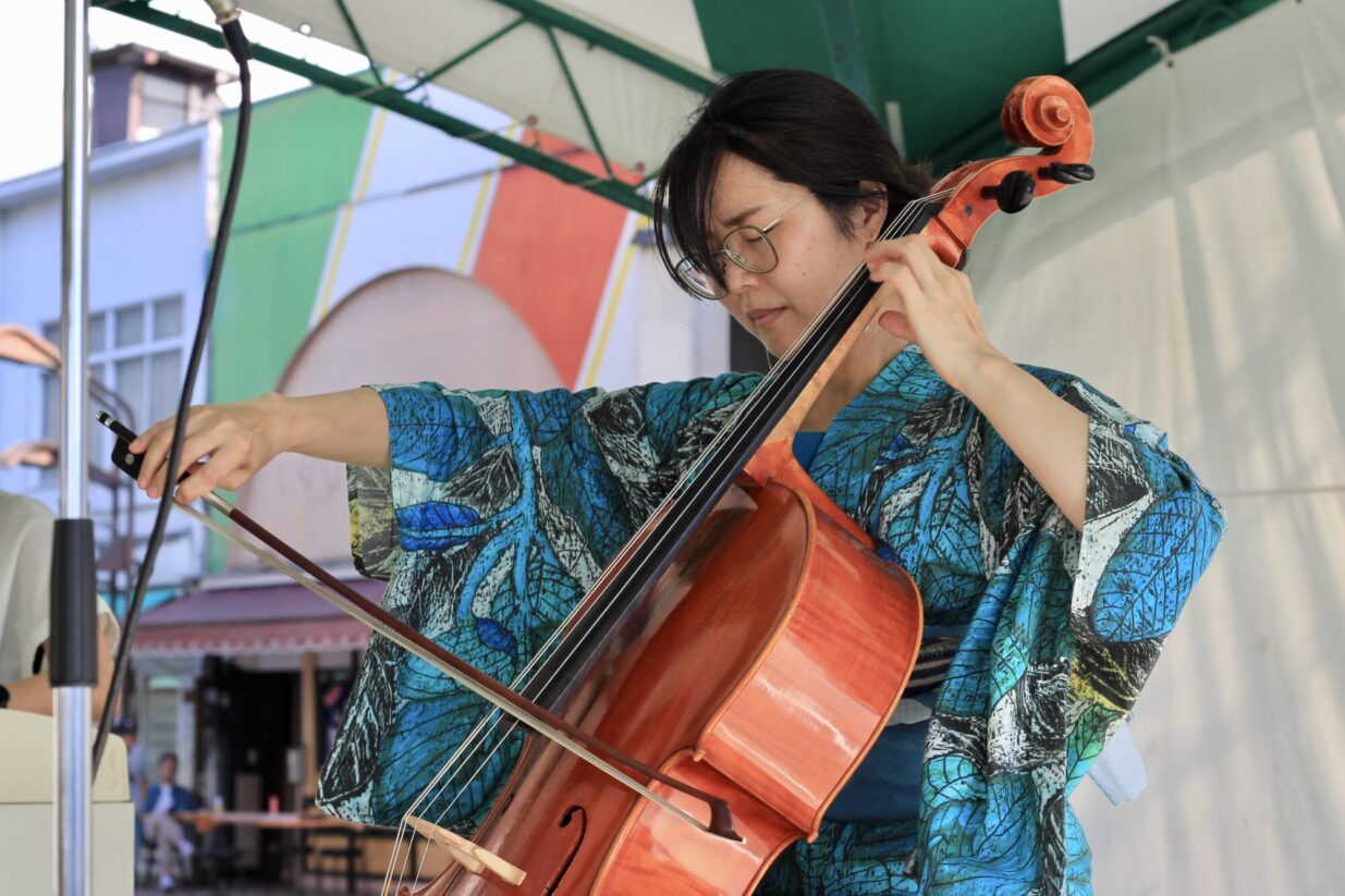 チェロの音に平和の祈り乗せて
石原まりさんコンサート