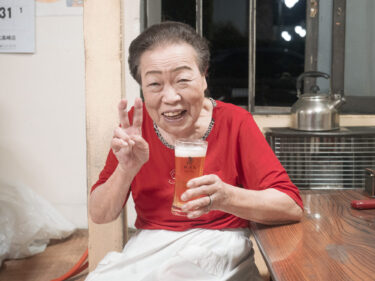 ありがとう千代さん　
「この場所で50年」ホルモン千代が閉店 