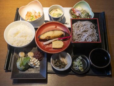 徳樹庵
236席でも大にぎわい
