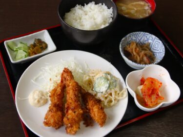 森田屋食堂
元気いっぱい83歳の女性店主
