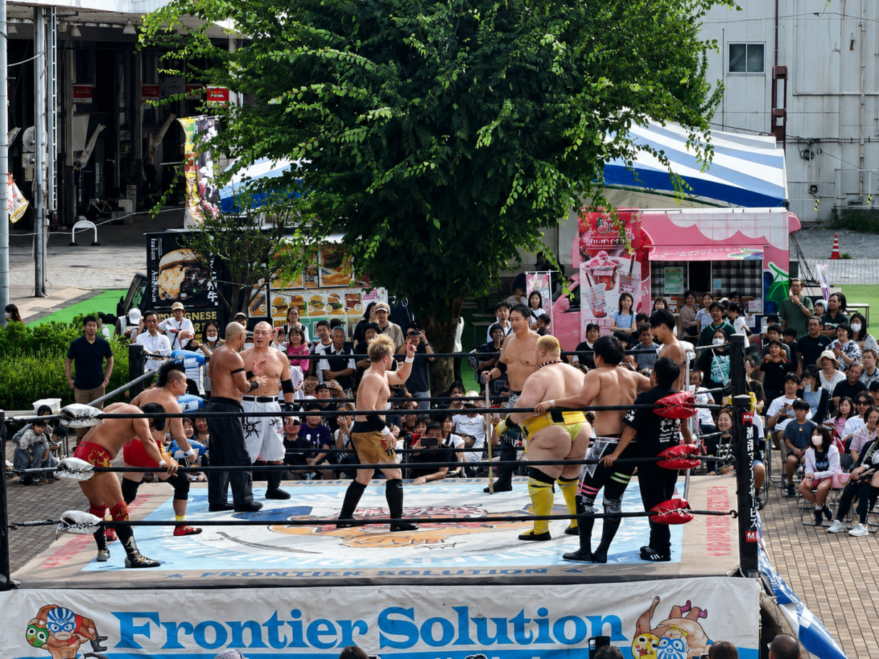 まちなかでプロレスだ！
本物のレスラーと一緒に思い出づくり
