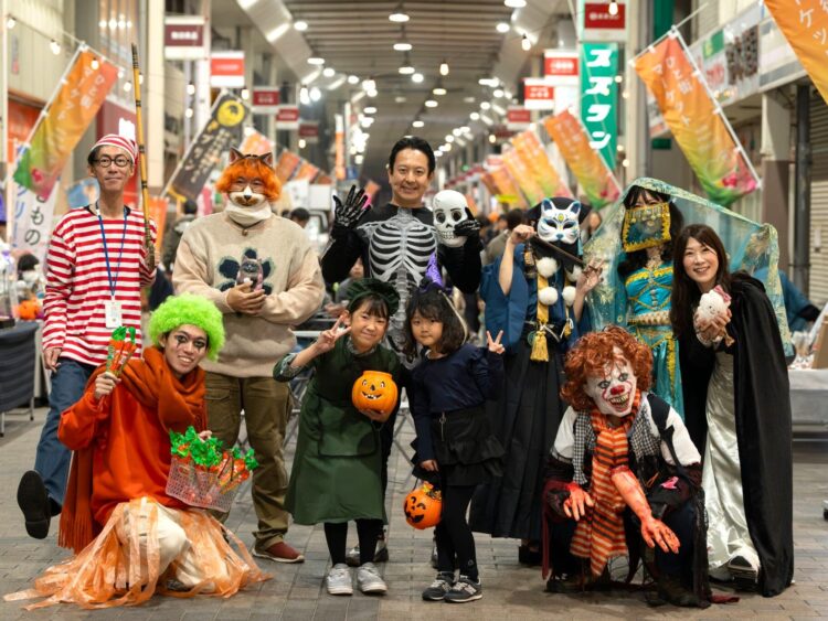 仮装してマチナカへGO！
10月30日の夕やけマルシェ
